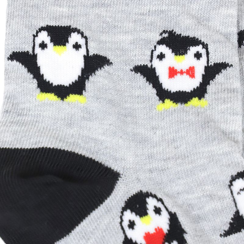 104759245-Par-de-calcetines-de-vestir-Unexpected-crew-grises-y-pinguinos-para-hombre