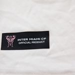 Camiseta-deportiva-blanca-con-estampado-del-equipo-Inter-Miami-CF-para-niño-104796724