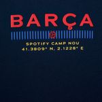 Camiseta-deportiva-azul-con-estampado-del-equipo-F.C-Barcelona-para-niño-104796698