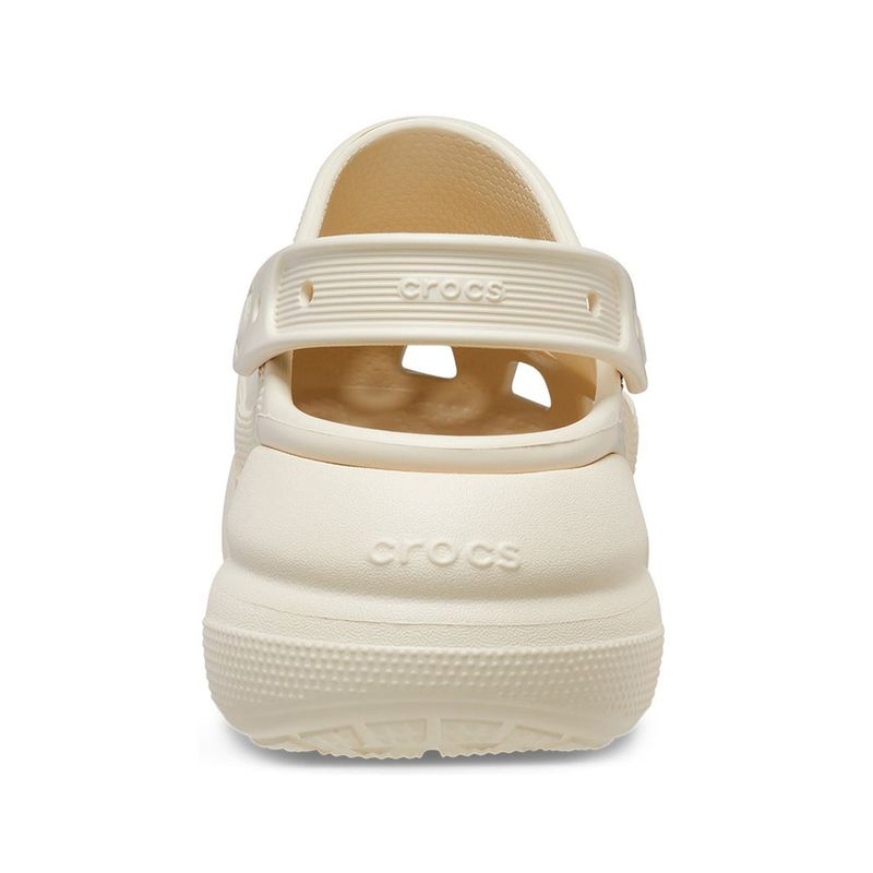 104805126-Crocs-Crush-Clog-color-beige-para-mujer