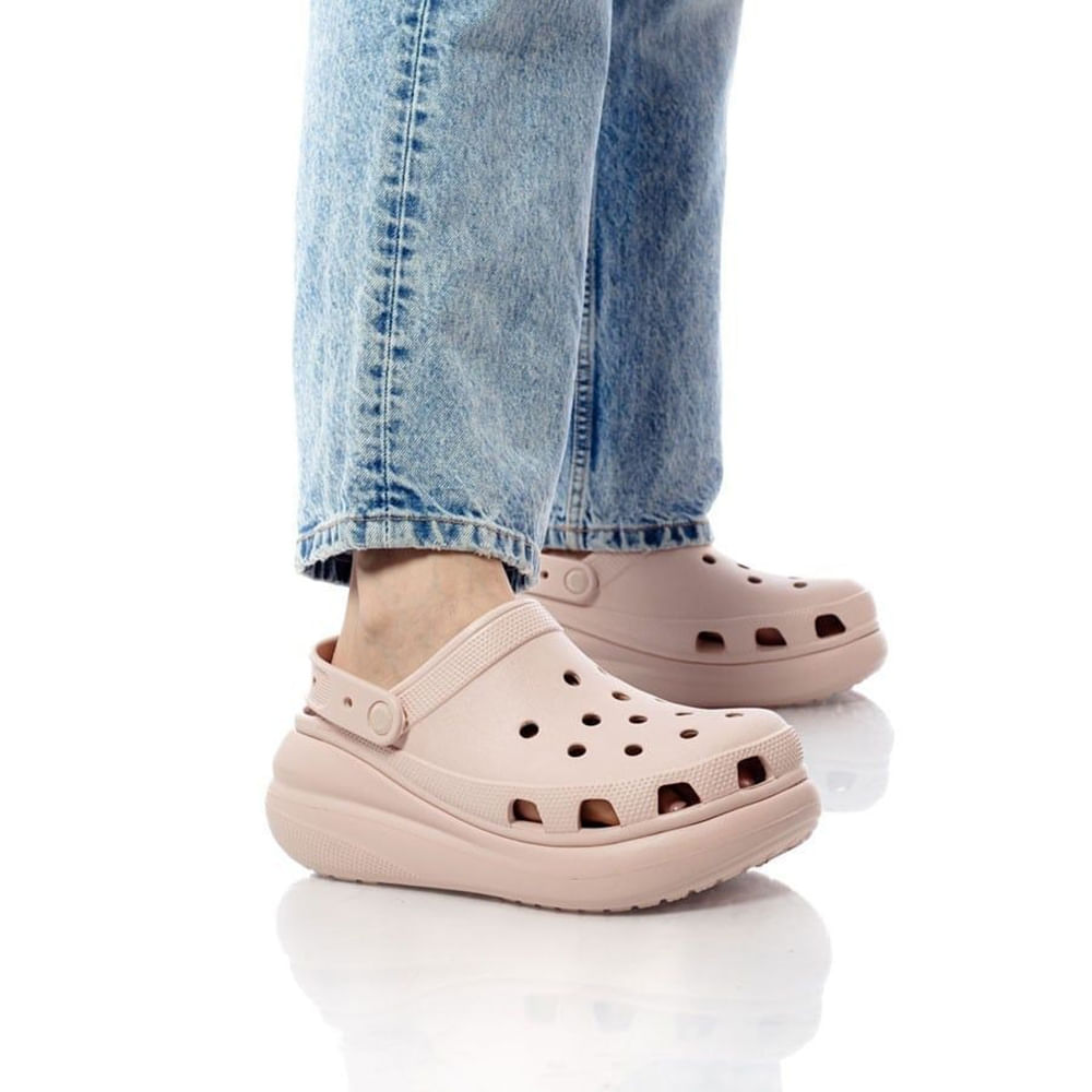 Crocs Crush Clog color nude para mujer - Siman El Salvador