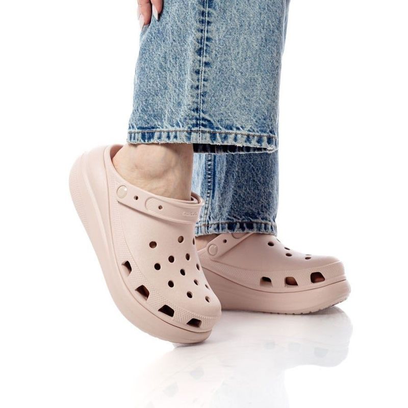 104805133-Crocs-Crush-Clog-color-rosado-para-mujer