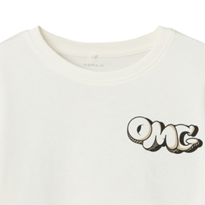 Camiseta-blanca-con-estampado-para-niño-104829450