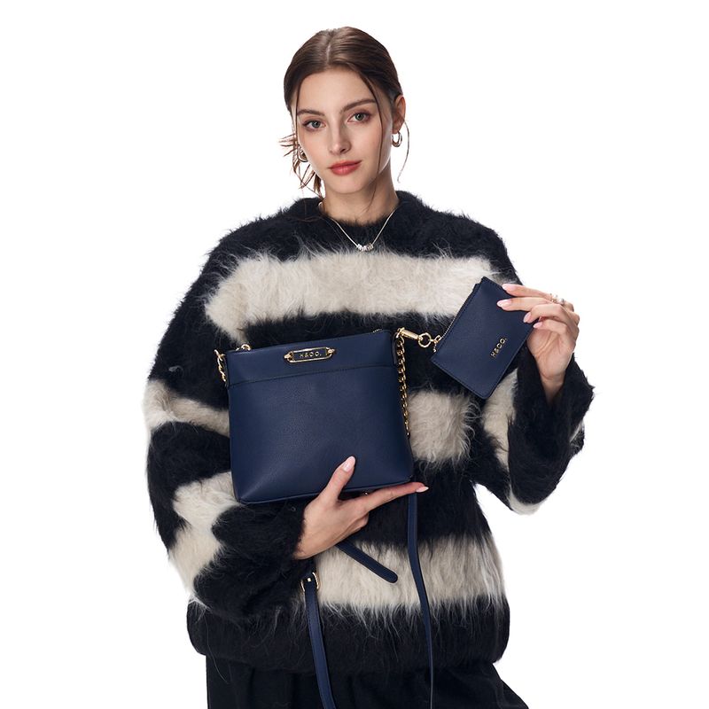 104814531-Cartera-crossbody-H-Co-azul-para-mujer
