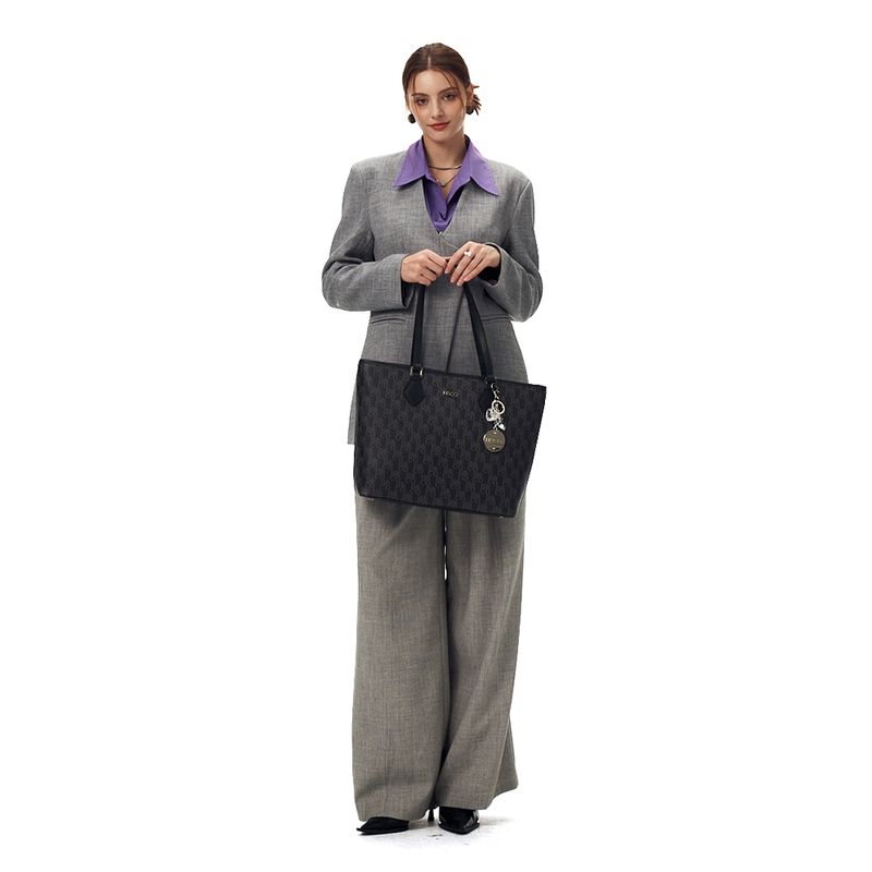104815371-Cartera-tote-H-Co-Kirsi-color-negro-para-mujer