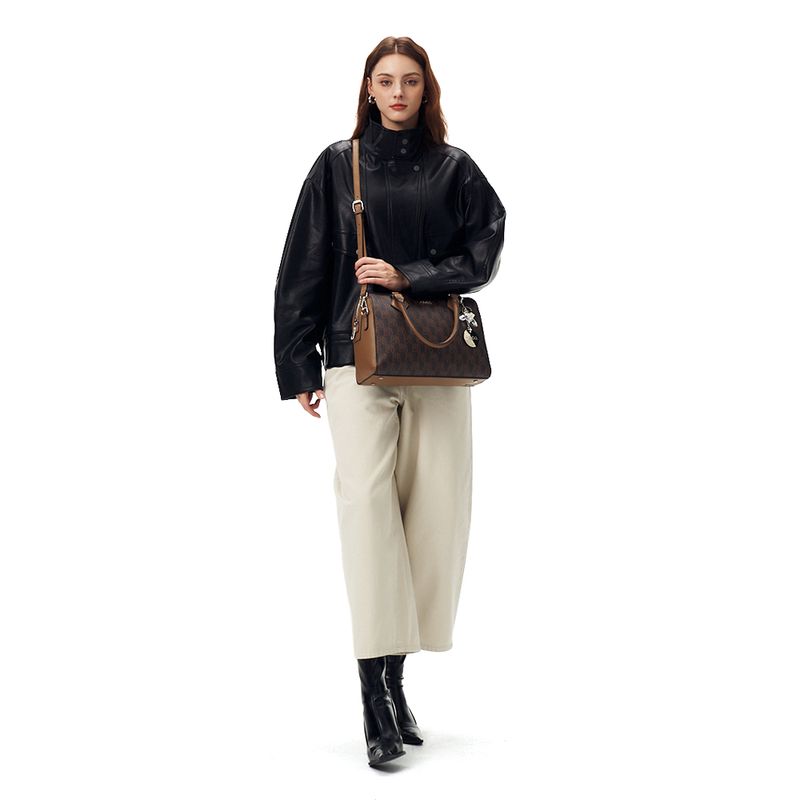 104815373-Cartera-satchel-H-Co-Kirsi-color-cafe-para-mujer