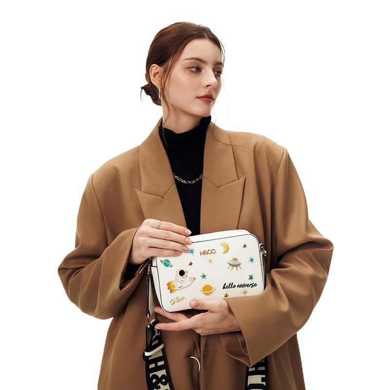 104815390-Cartera-crossbody-H-Co-Enni-color-blanco-para-mujer
