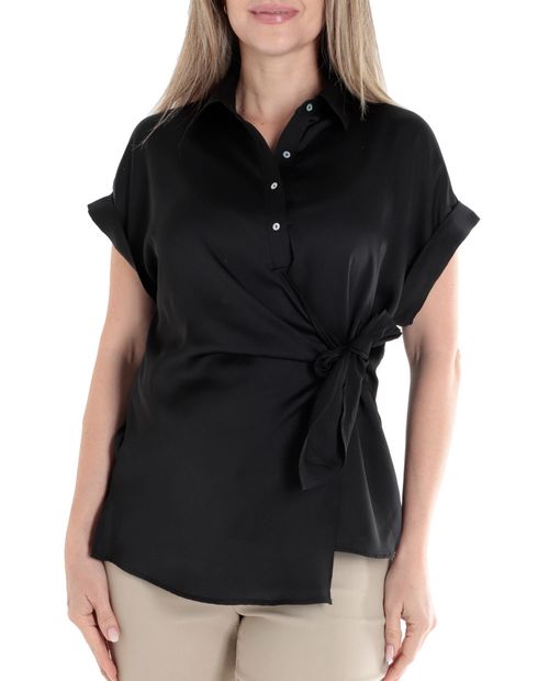 Blusa Sabrina camisera negra manga corta para mujer