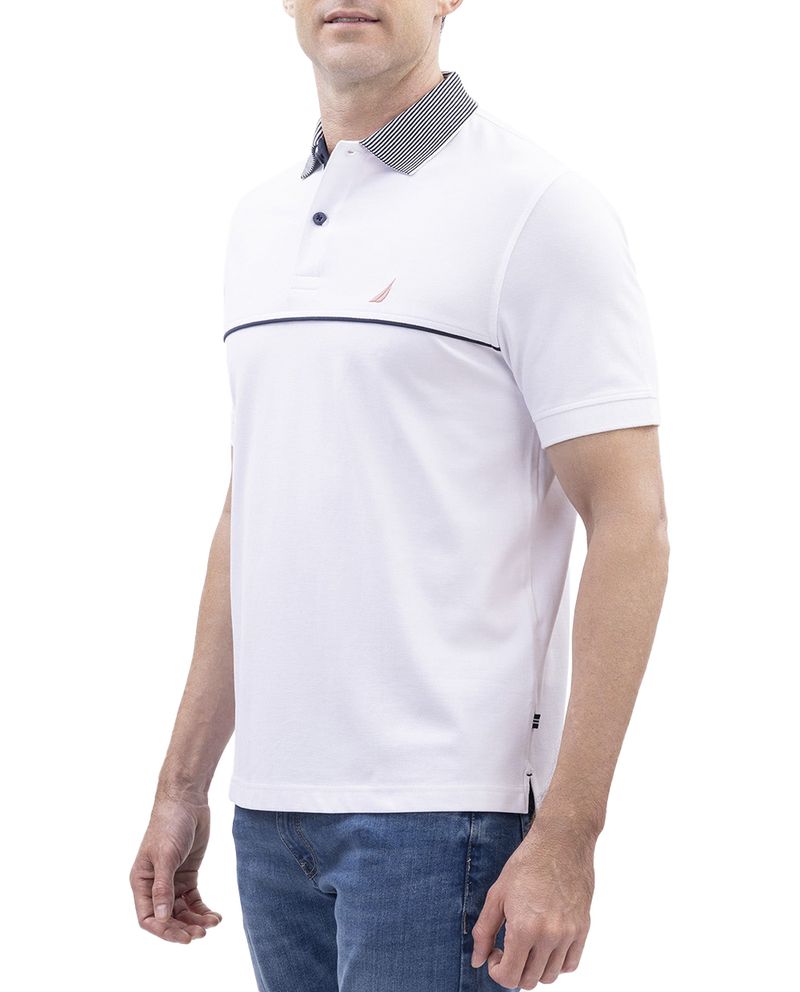 104818560-Camisa-polo-Nautica-regular-fit-blanca-solida-para-hombre