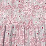 104822267-Vestido-blanco-con-estampado-para-niña