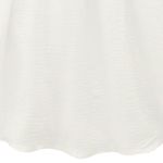 104824097-Vestido-blanco-con-bordado-para-niña