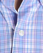 104806840-Camisa-casual-Izod-azul-cuadriculada-para-hombre
