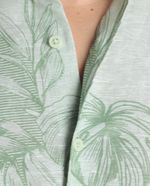 104808662-Camisa-Cubavera-verde-heather-con-estampado-de-hojas-para-hombre