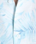 104808675-Camisa-Cubavera-celeste-con-estampado-tropical-para-hombre