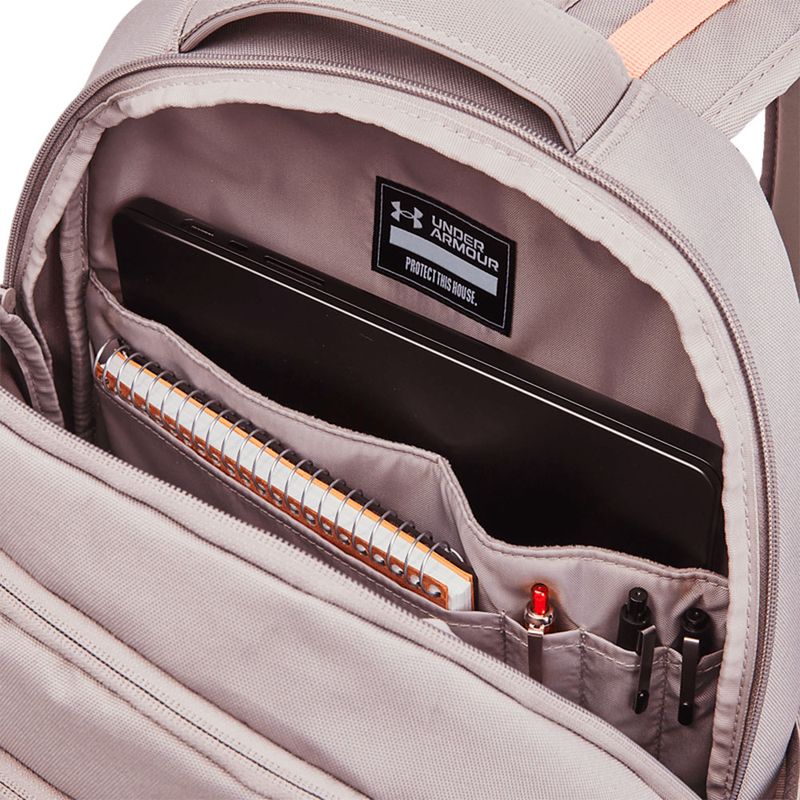 104802108-Mochila-deportiva-Under-Amour-hustle-6.0-gris