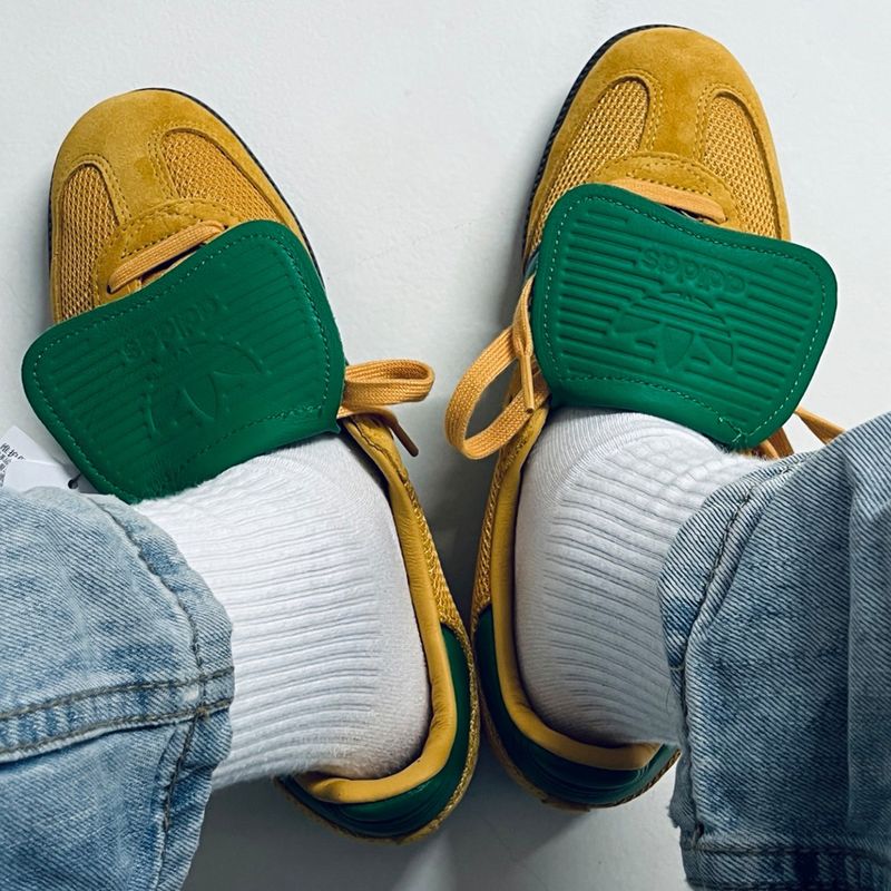 104833539-Zapato-casual-Adidas-Samba-amarillo-para-hombre