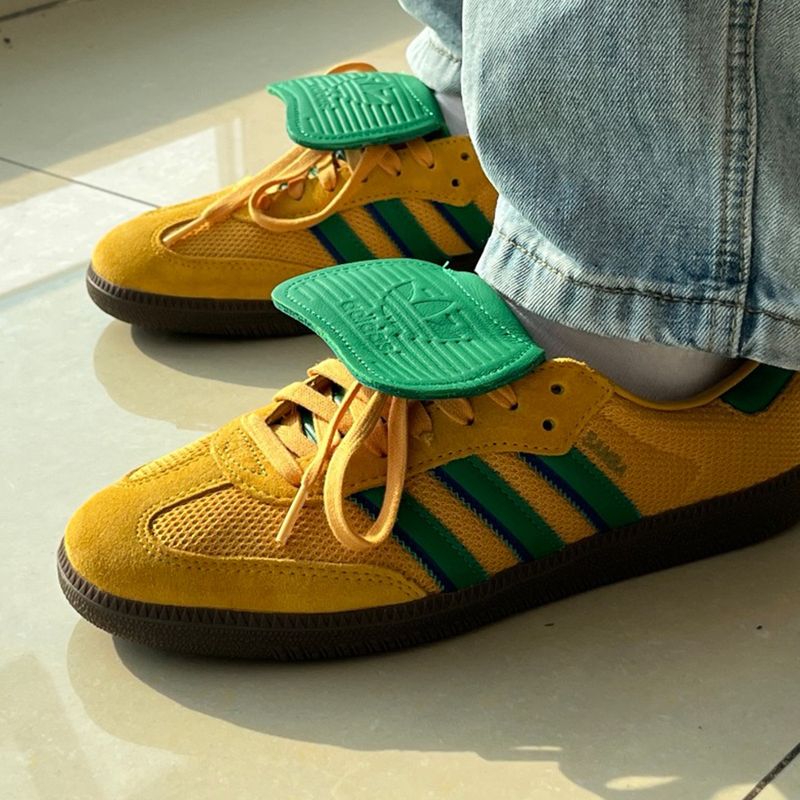 104833539-Zapato-casual-Adidas-Samba-amarillo-para-hombre