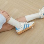104826403-Zapato-casual-Adidas-Originals-Gazelle-Indoor-blanco-celeste-para-mujer