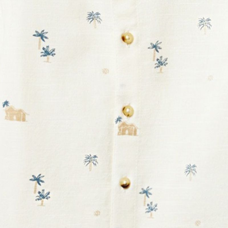 104829887-Camisa-blanca-con-estampado-para-bebe-niño
