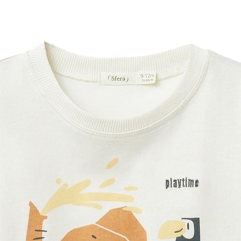 104829916-Camiseta-blanca-con-estampado-para-bebe-niño