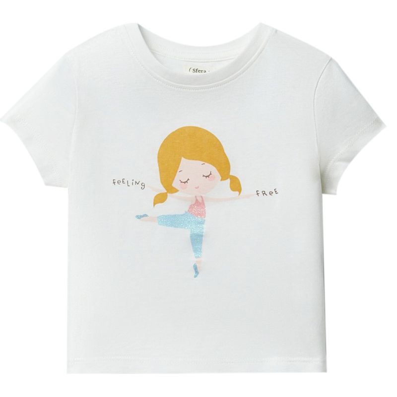 104829940-Blusa-blanca-con-estampado-para-bebe-niña