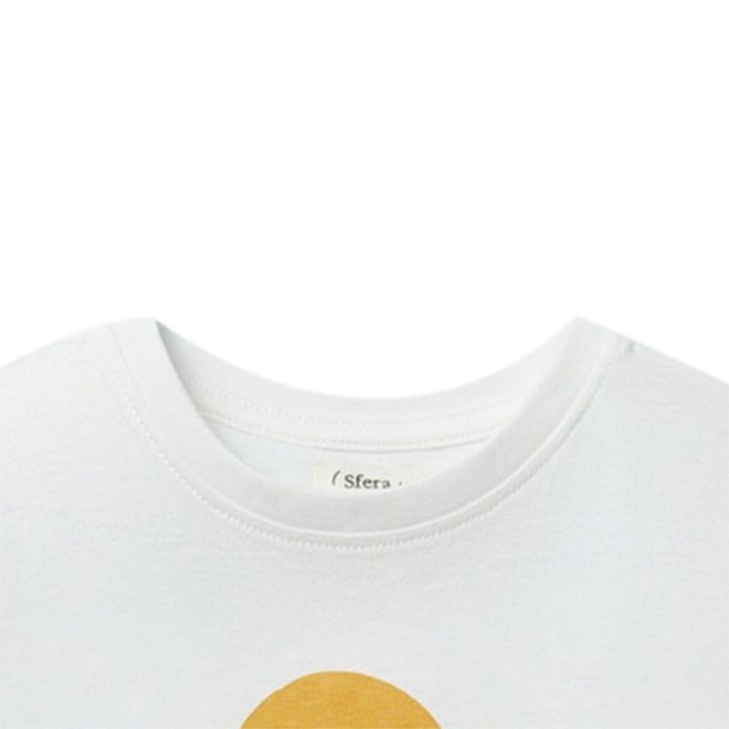 104829940-Blusa-blanca-con-estampado-para-bebe-niña