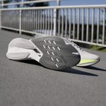 104835025-Zapato-deportivo-Adidas-Adizero-Boston-12-color-gris-para-mujer