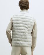 104835298-Chaleco-acolchado-Sfera-blanco-solido-para-hombre