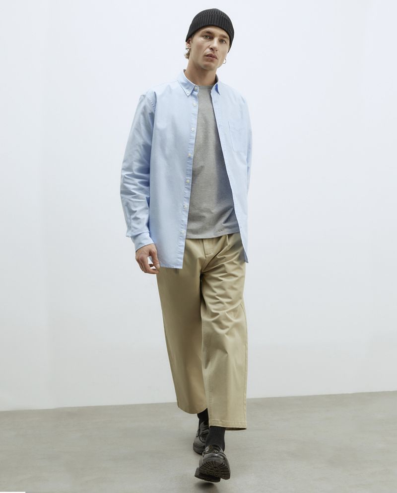 104835366-Camisa-oxford-Sfera-regular-fit-celeste-solida-para-hombre