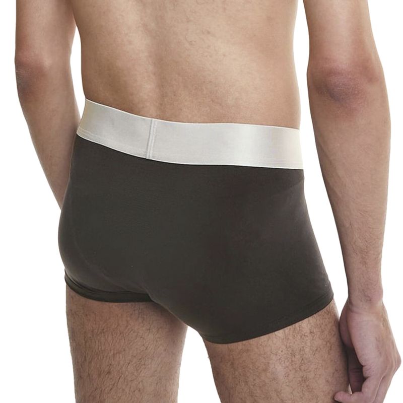 104780359-Pack-de-3-boxers-trunk-Calvin-Klein-multicolor-solidos-para-hombre