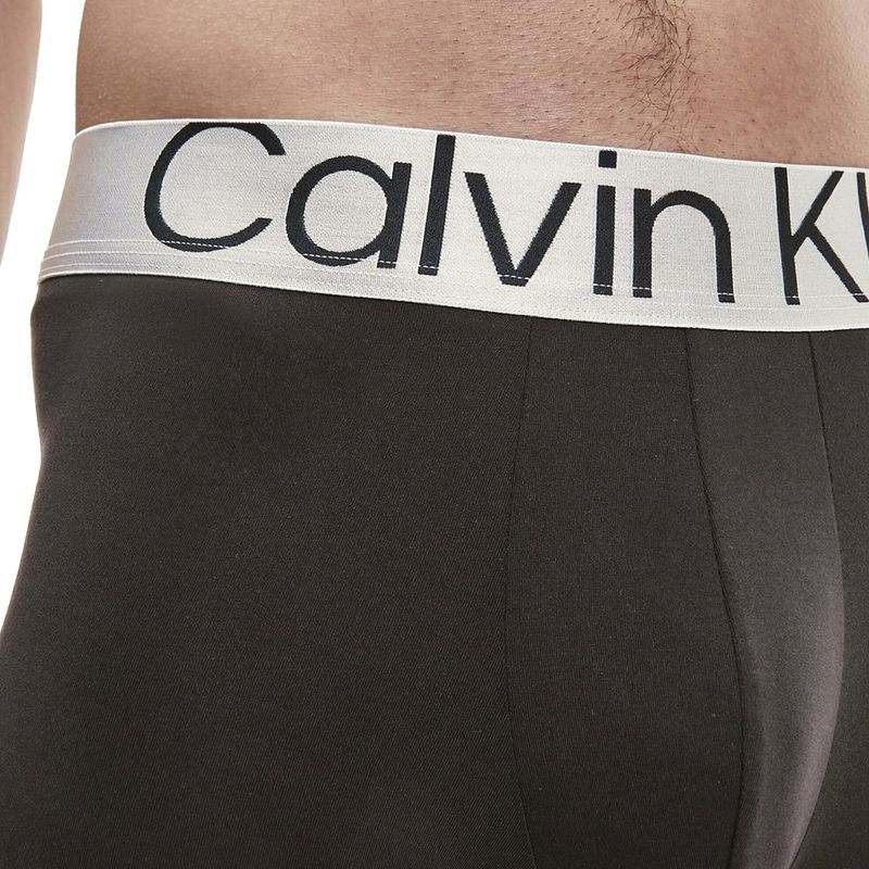 104780359-Pack-de-3-boxers-trunk-Calvin-Klein-multicolor-solidos-para-hombre