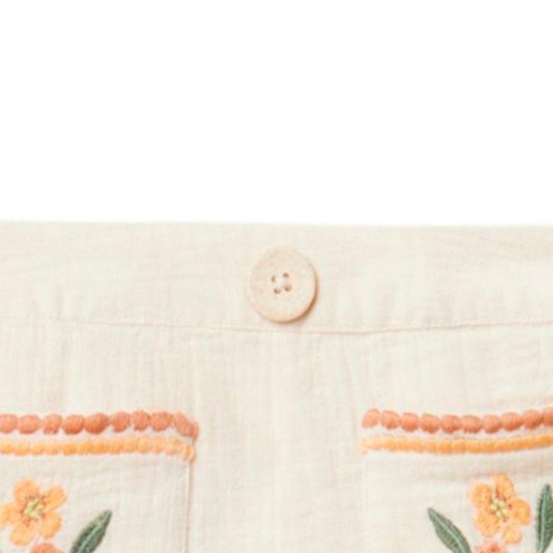 Short-beige-bordado-para-niña-104831820