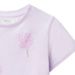 Blusa-morada-con-estampado-de-flores-para-niña-104831948