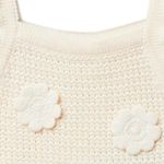 Blusa-blanca-con-crochet-para-niña-104831955