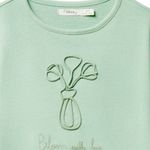 Sueter-verde-bordado-para-niña-104832004