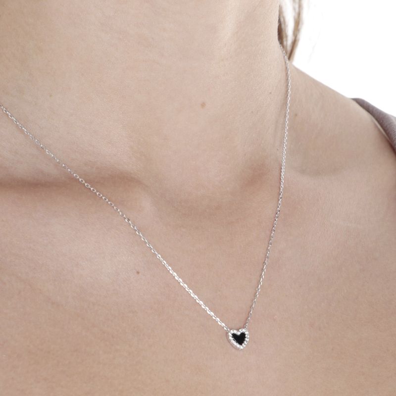 104809809-Set-de-aretes-y-cadena-con-dije-de-plata-para-mujer