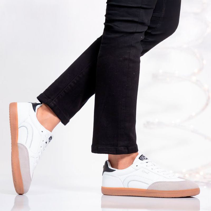 104833085-Zapato-casual-Coral-color-blanco-para-mujer