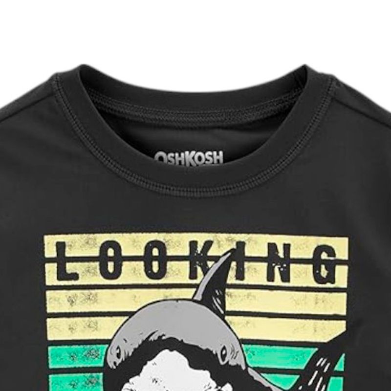 Camisa-negra-con-estampado-para-niño-104814753