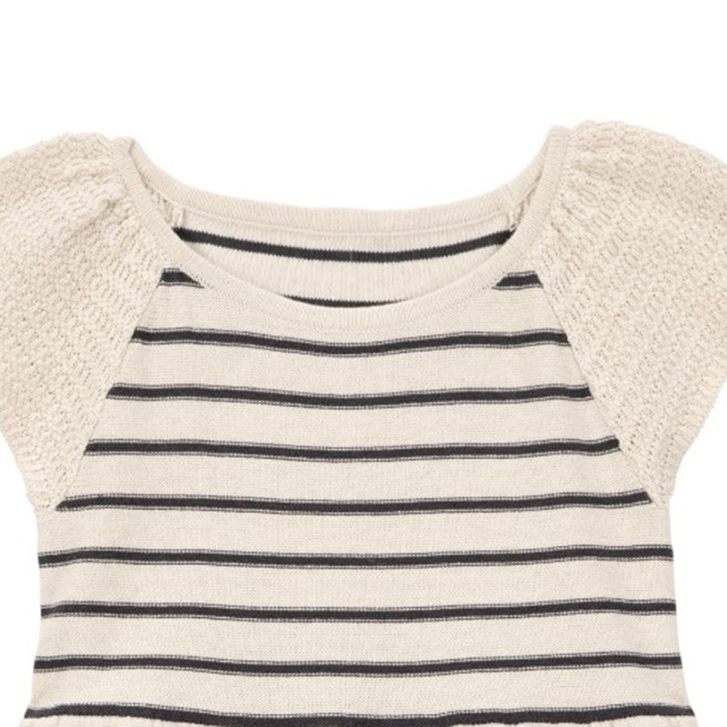 Vestido-bicolor-a-rayas-para-niña-104840762