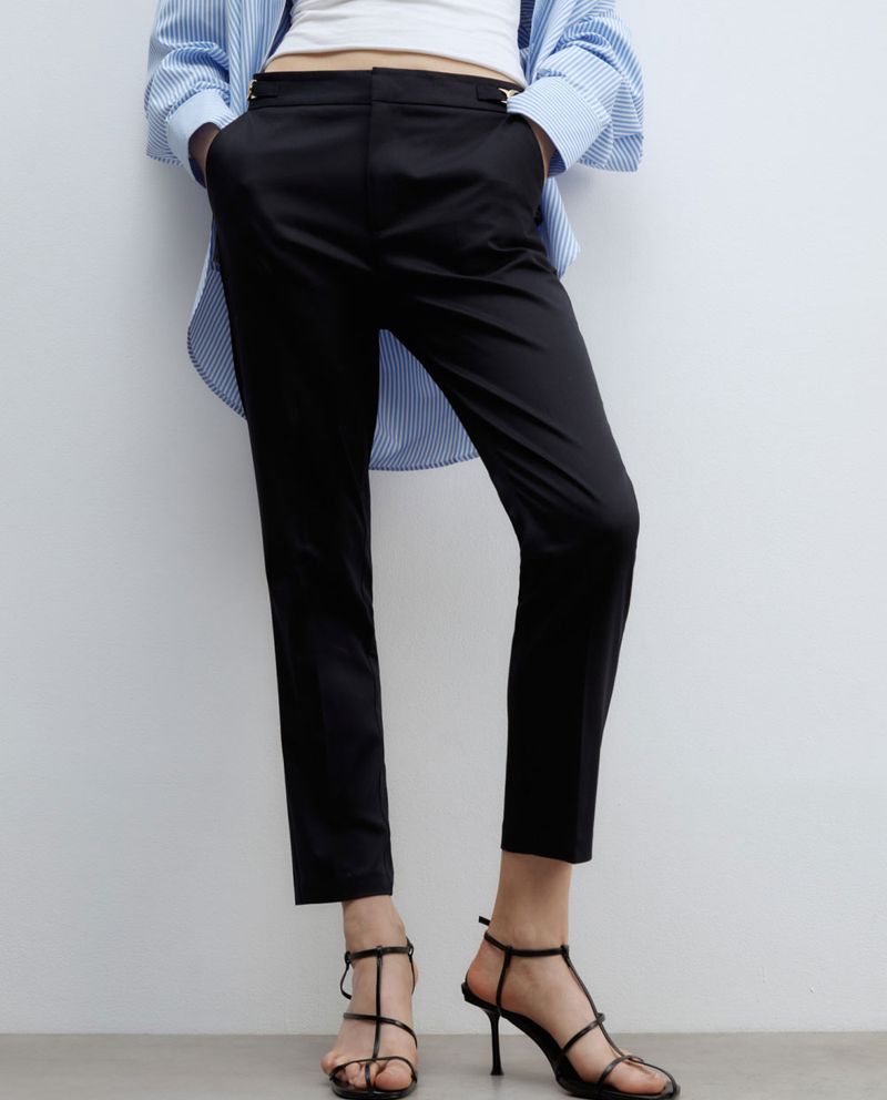 104832341-Pantalon-Sfera-capri-negro-de-cintura-alta-para-mujer
