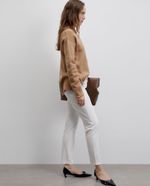 104832375-Pantalon-Sfera-chino-blanco-de-cintura-alta-para-mujer