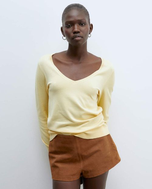 Suéter Sfera pull over amarillo manga larga para mujer