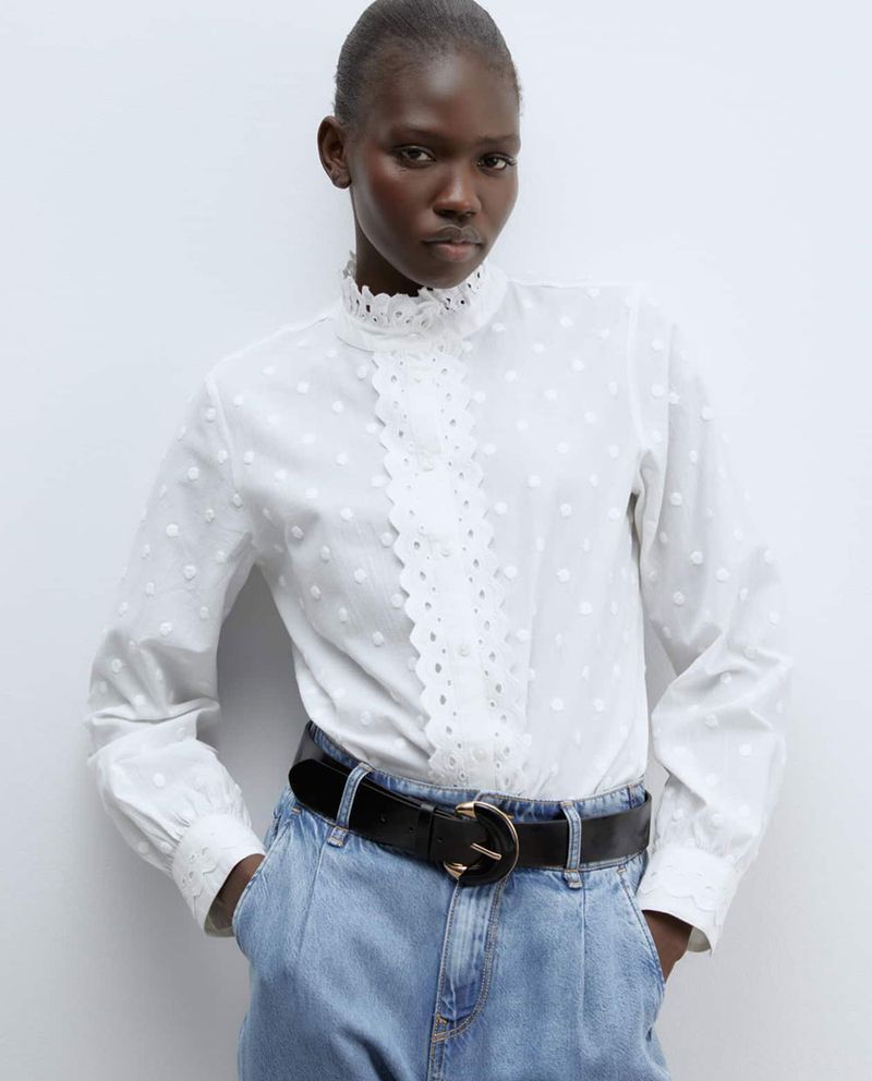 104832489-Blusa-Sfera-casual-blanca-manga-larga-para-mujer
