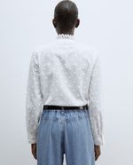 104832489-Blusa-Sfera-casual-blanca-manga-larga-para-mujer