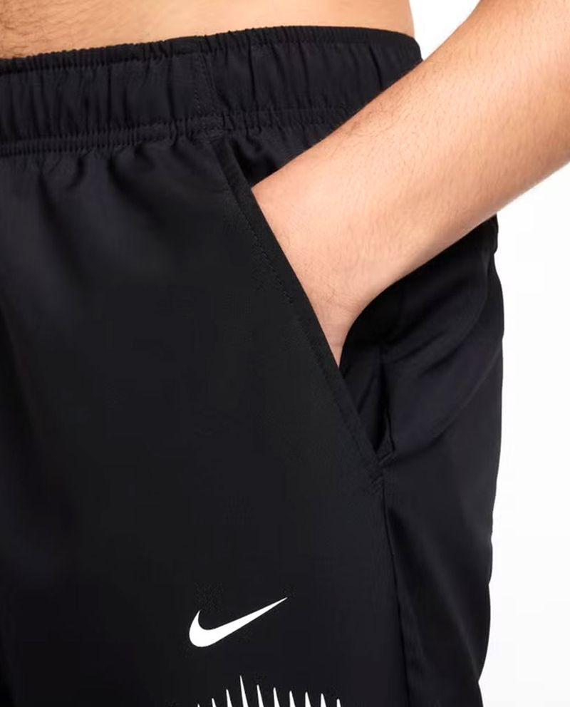 104836656-Pants-deportivo-Nike-negro-estampado-para-hombre