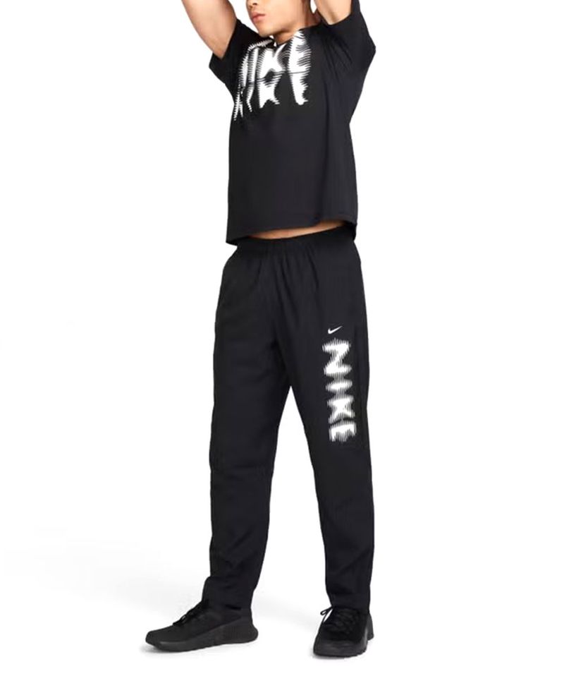 104836656-Pants-deportivo-Nike-negro-estampado-para-hombre