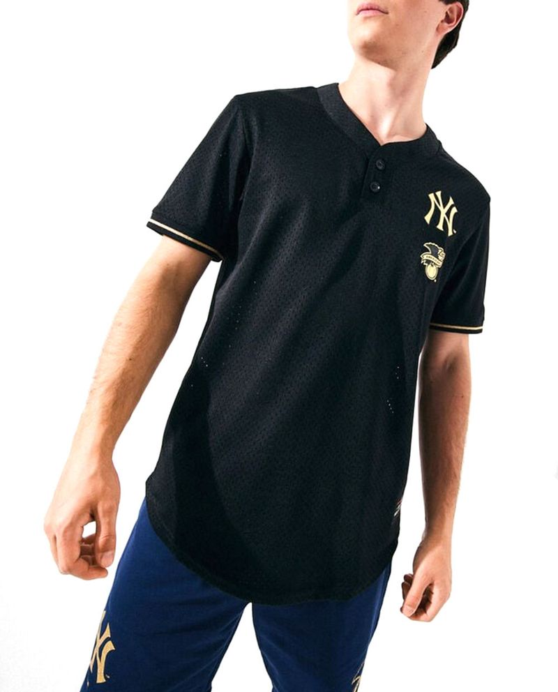 104800249-Camiseta-deportiva-47-negra-estampada-New-York-Yankees-para-hombre