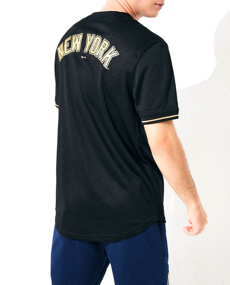 104800249-Camiseta-deportiva-47-negra-estampada-New-York-Yankees-para-hombre