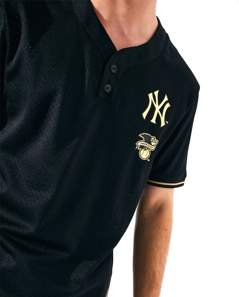 104800249-Camiseta-deportiva-47-negra-estampada-New-York-Yankees-para-hombre