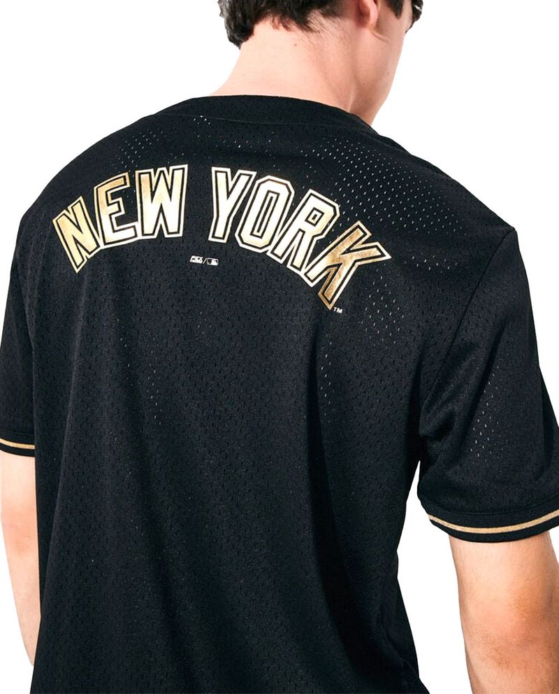 104800249-Camiseta-deportiva-47-negra-estampada-New-York-Yankees-para-hombre
